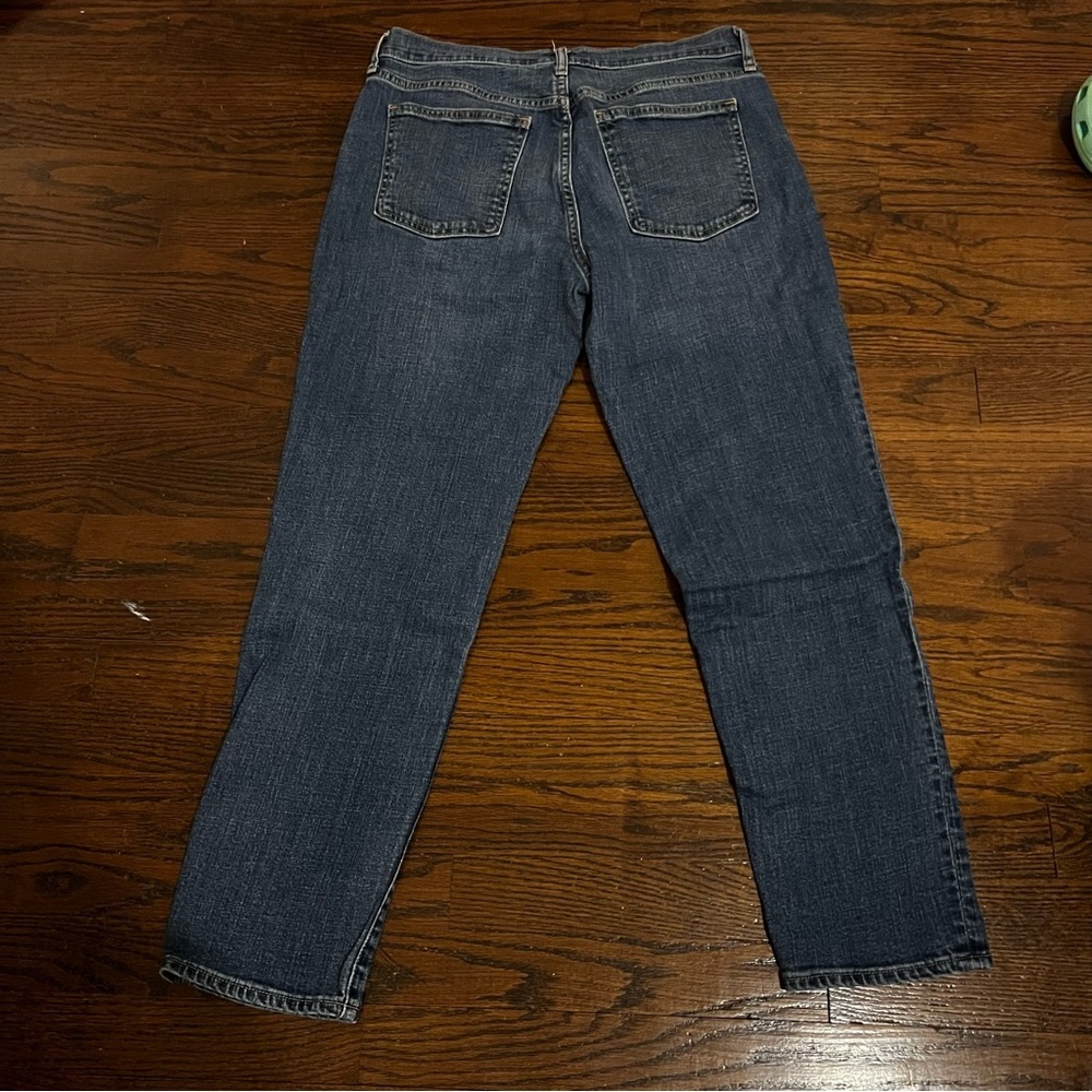 GAP Women's Girlfriend Fit Jeans - size 6/28, Dark Blue, Excellent condition - Picture 2 of 7
